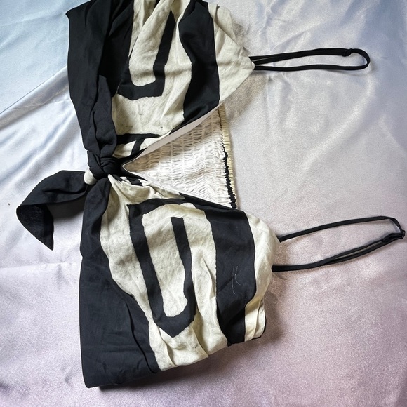 Johanna Ortiz Black and Cream Crop Top - Picture 4 of 8